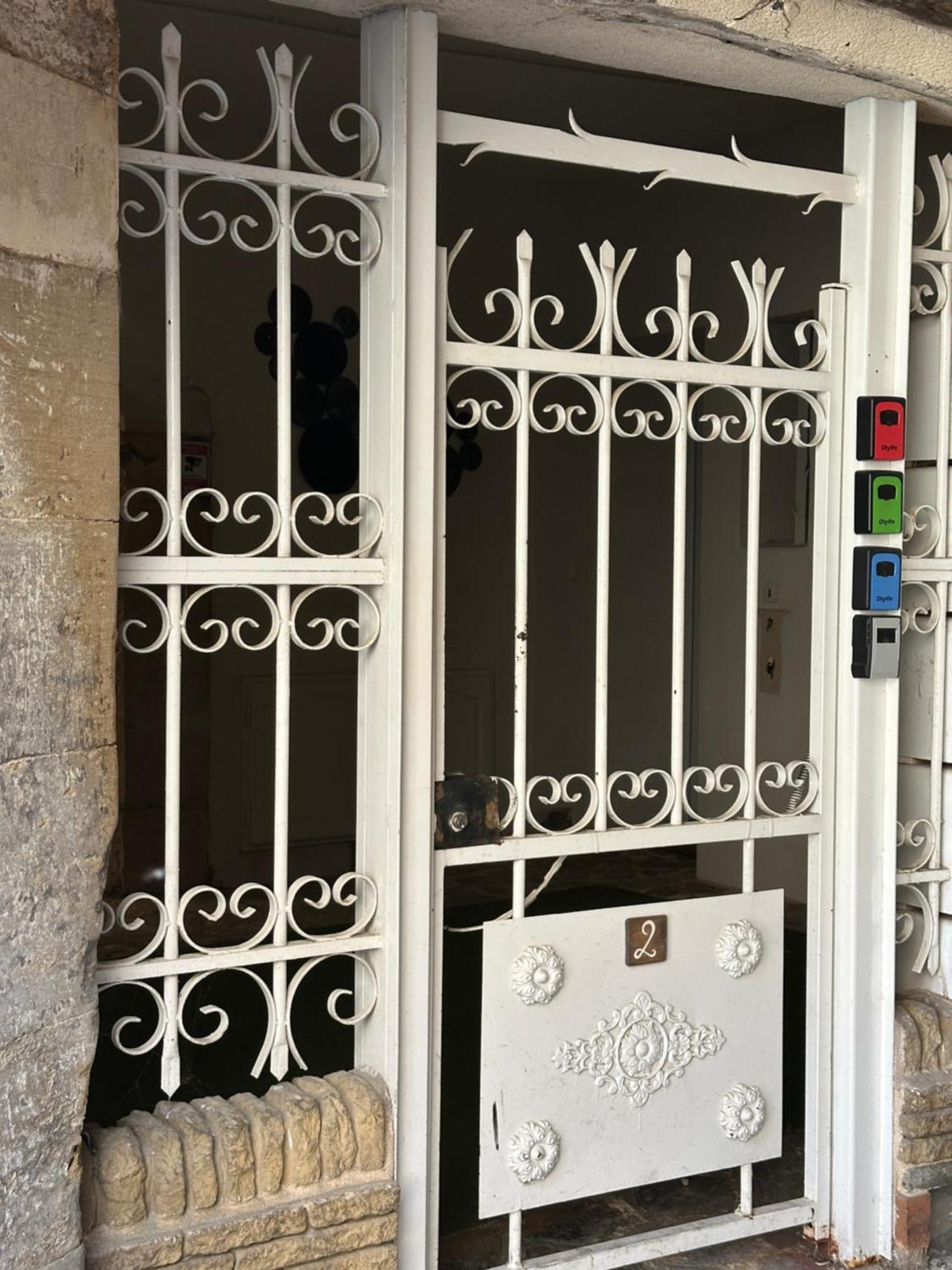 L Atelier De La Sorgue Apartment L'Isle-sur-la-Sorgue Exterior photo